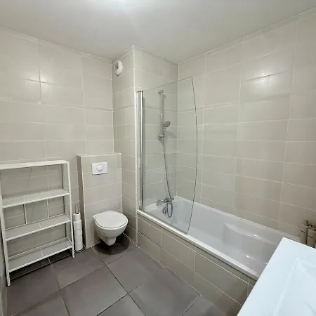 Le Petit Liberation Apartment